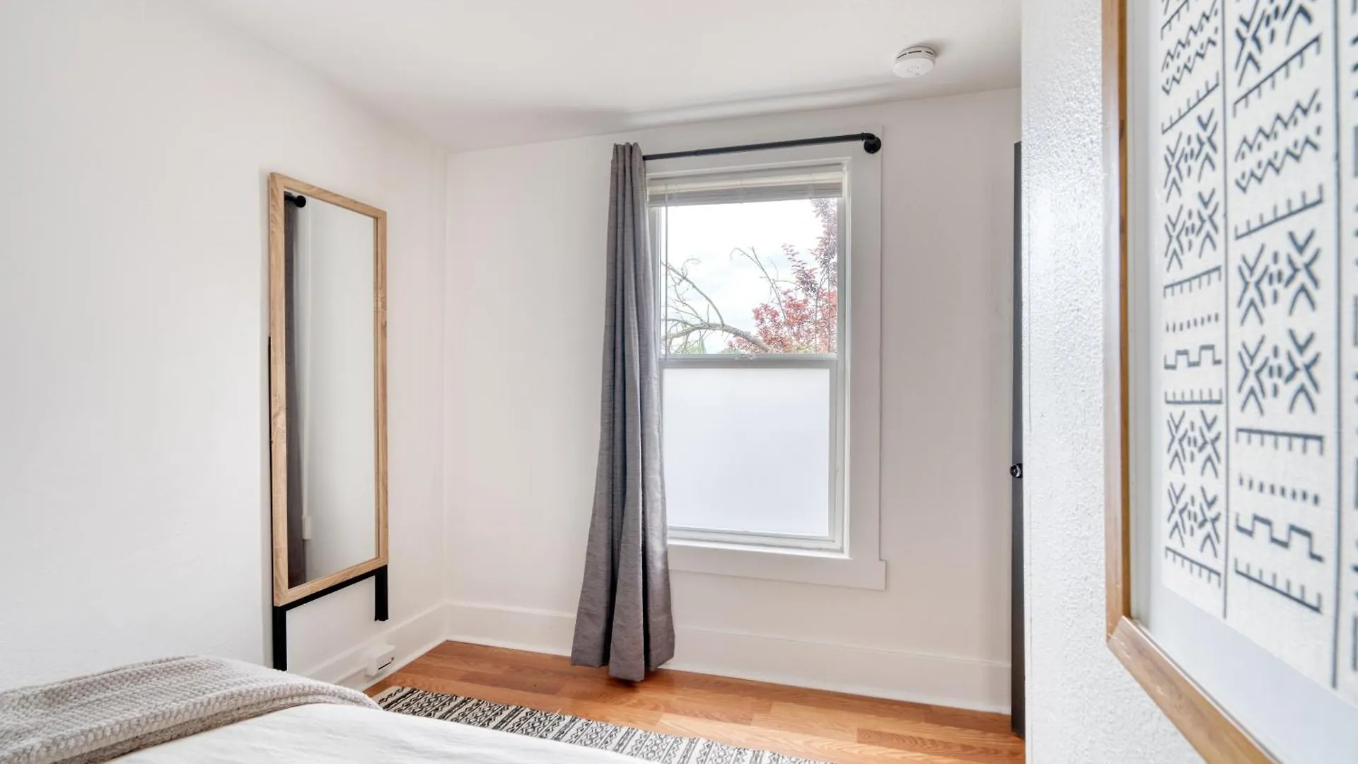 Stay Portland - La Casa Burnside - Local Eateries, Shops, And Bars